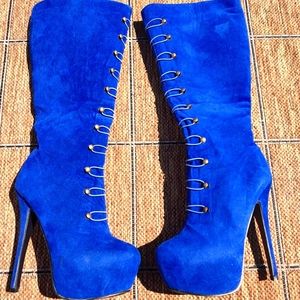 High Heeled Boots